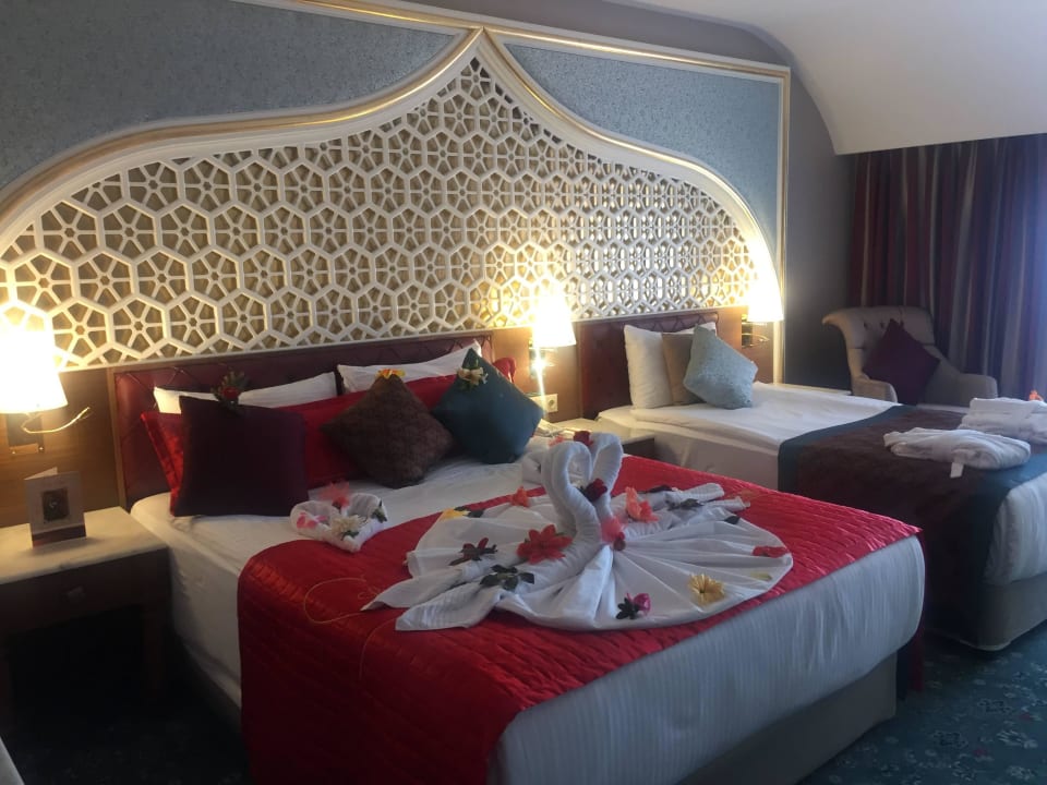 Honeymoon Suit- Meerblick Royal Taj Mahal Hotel