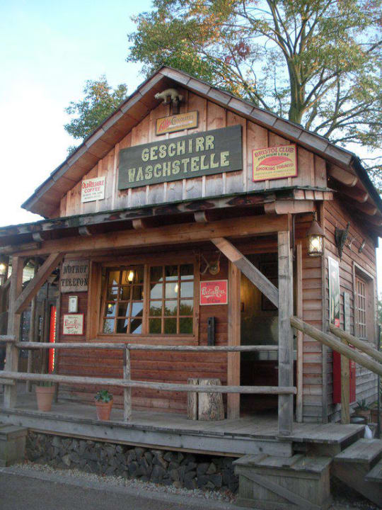 Geschirrwaschstelle Tipi Town Europa-Park