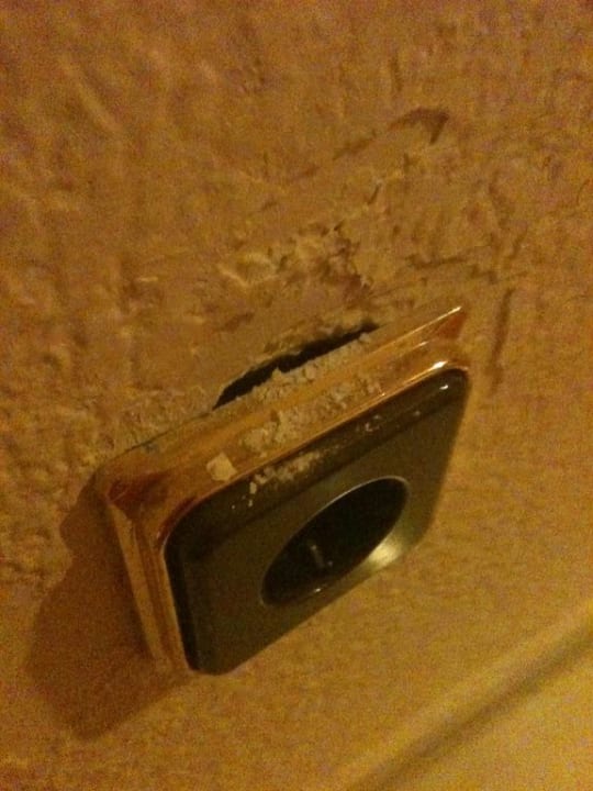 Defekte Steckdose Hotel Serrano Palace