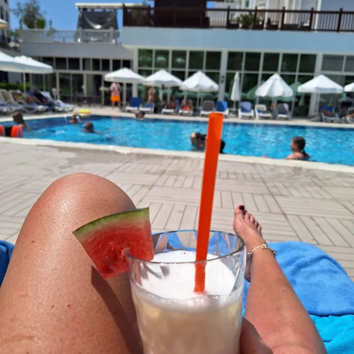 Pool Side Royal Style Hotel