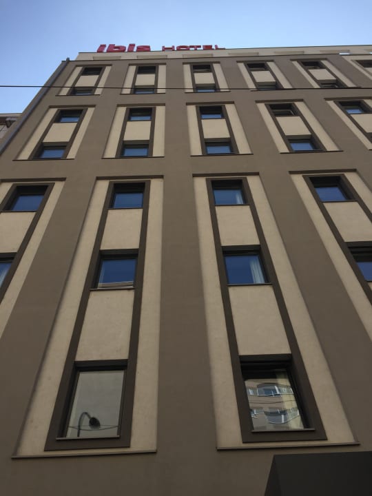 Außenansicht ibis Hotel Skopje City Center