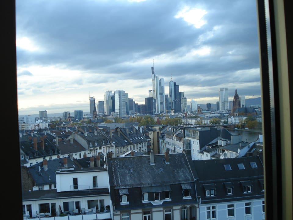 Vom 10. Stock Lindner Hotel Frankfurt Main Plaza, part of JdV by Hyatt