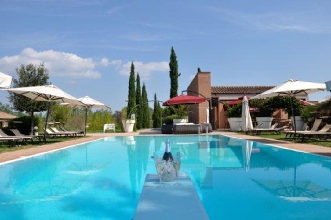 Piscina  Hotel la Sorgente