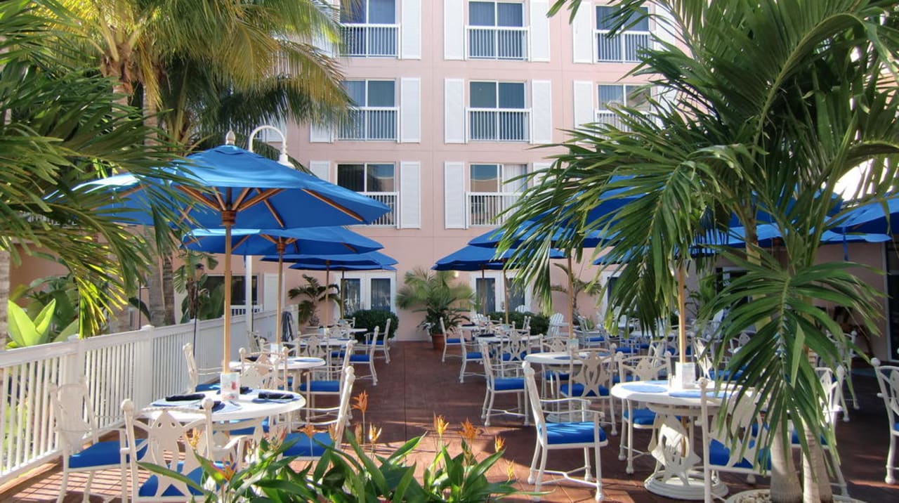 Außenbereich von Frühstück Hotel Doubletree Grand Key Resort