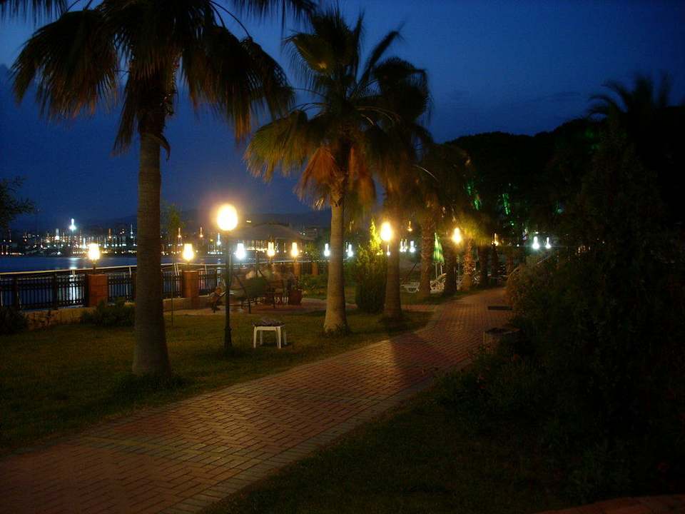Promenade Lonicera Resort & Spa Hotel
