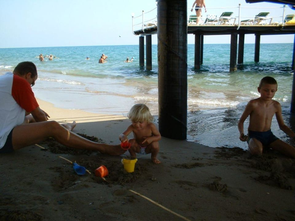 Strand Royal Wings Hotel