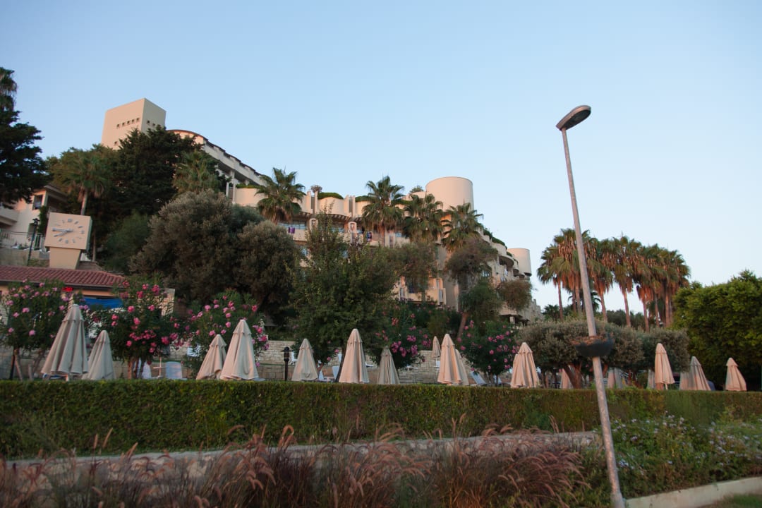 Gartenanlage Melas Resort Hotel