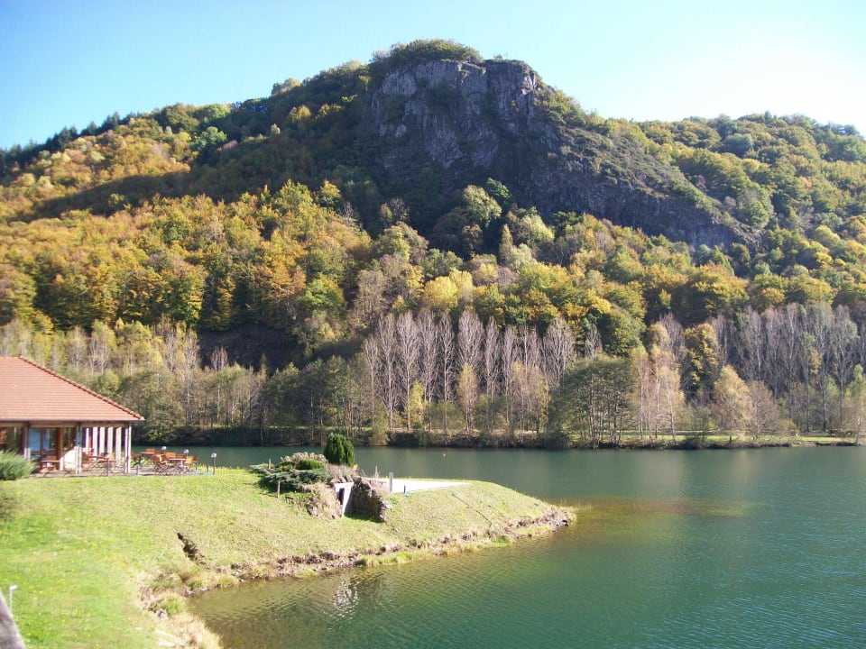Le Lac en Automne Hotel Lac des Graves