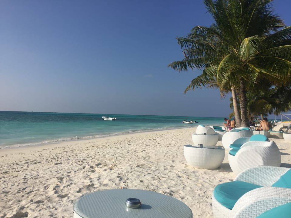 Strand Meeru Maldives Resort Island