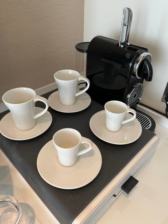 Zimmer W Abu Dhabi - Yas Island