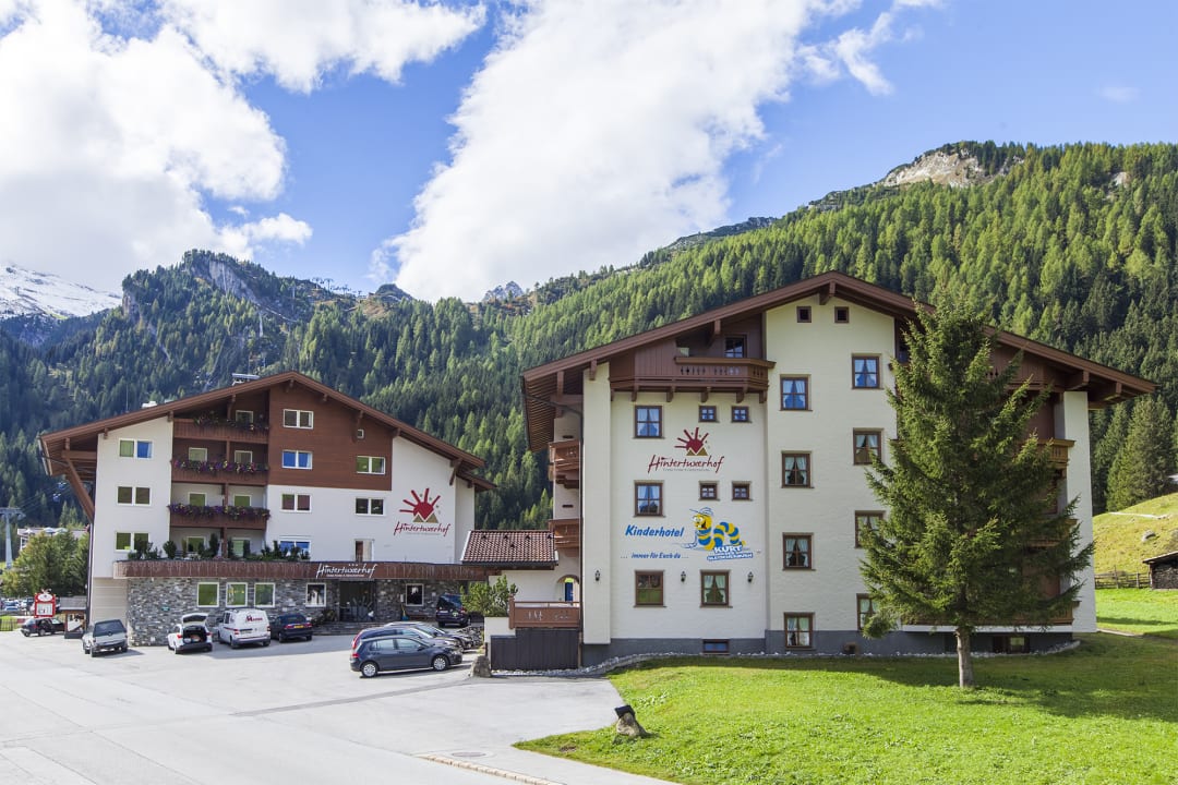 Außenansicht Hotel Hintertuxerhof