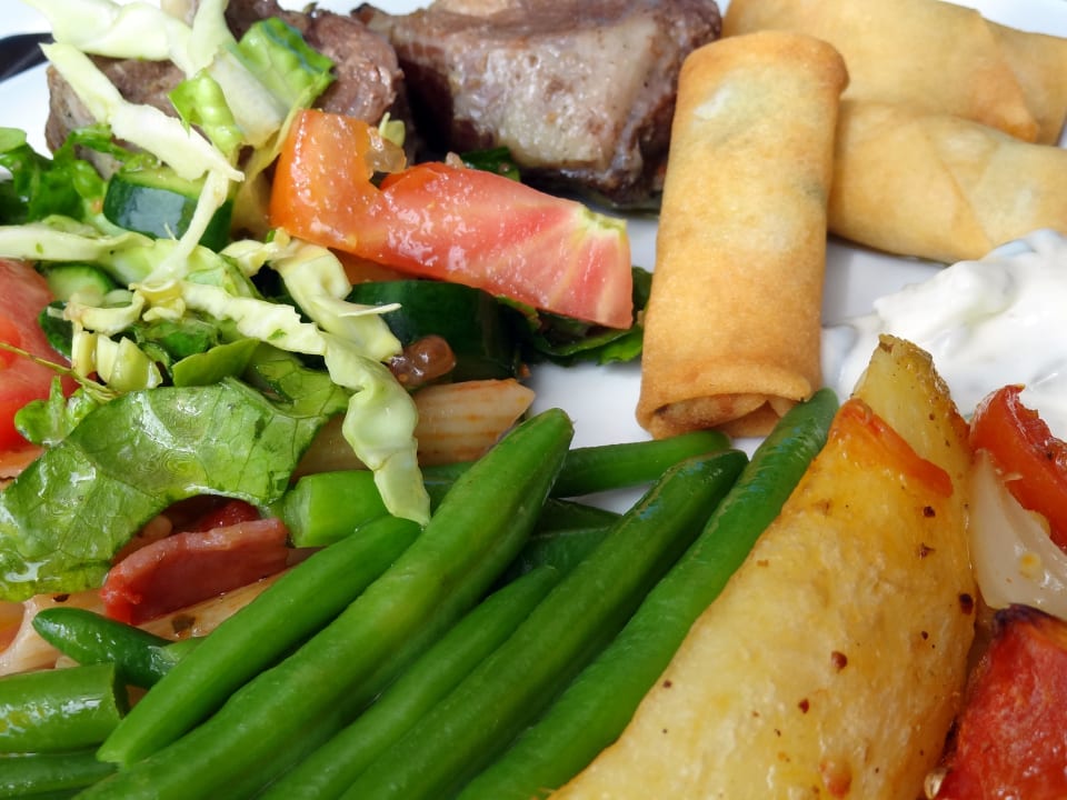 Ein Teil des Buffets Pavlo Napa Beach