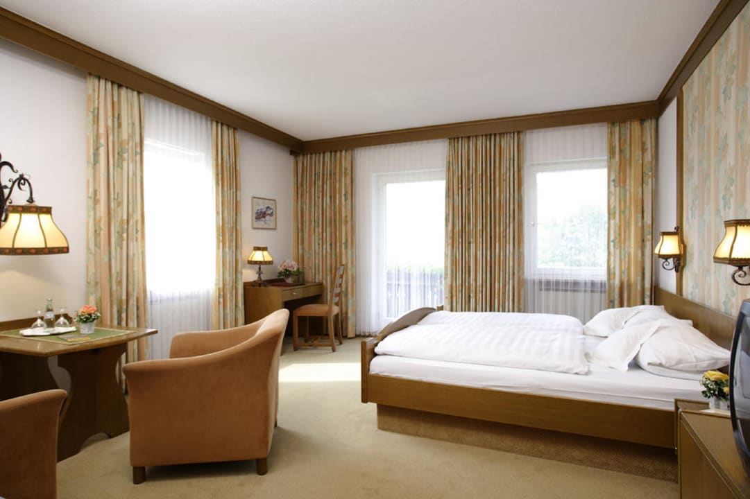 Doppelzimmer Landhaus Friedrichshöhe Hotel Alpina Bad Reichenhall