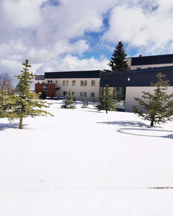 Außenansicht Elldus Resort - Familotel Erzgebirge