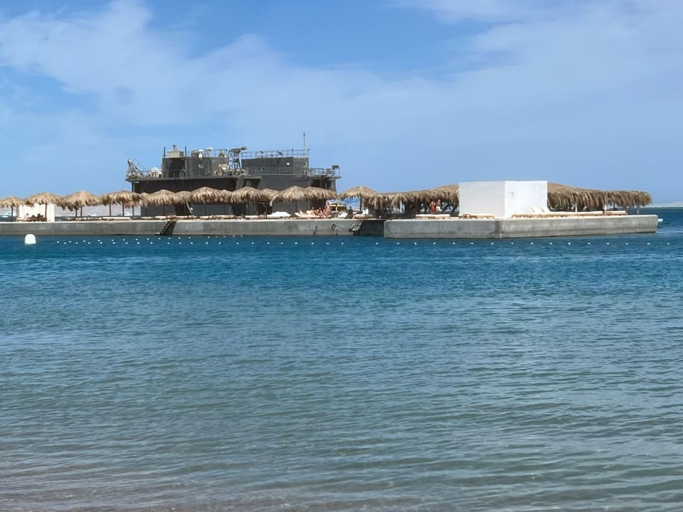 Strand Serry Beach Resort