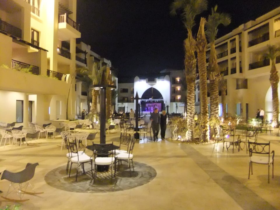 Abendterrasse Steigenberger Aqua Magic