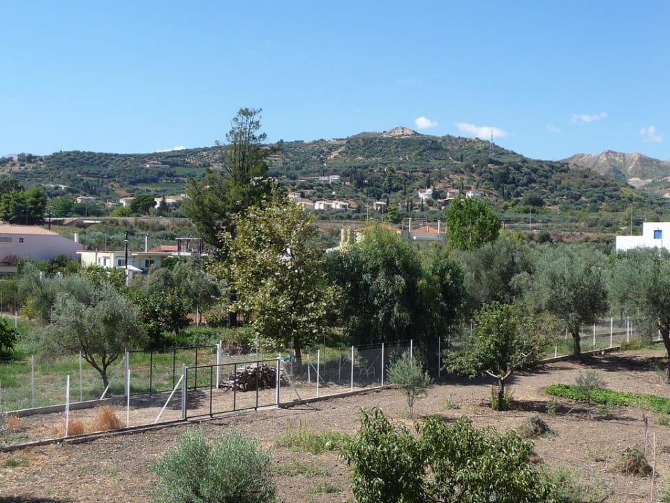 Ausblick von Apartment Kyveli ins Landesinnere Harmony Hotel Apartments