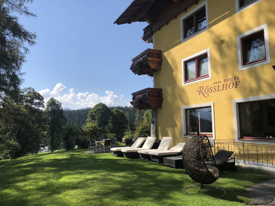 Außenansicht Hotel Rösslhof