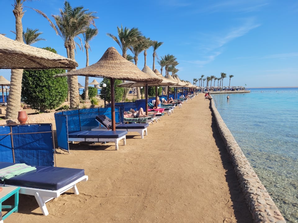 Strand Arabia Azur Resort