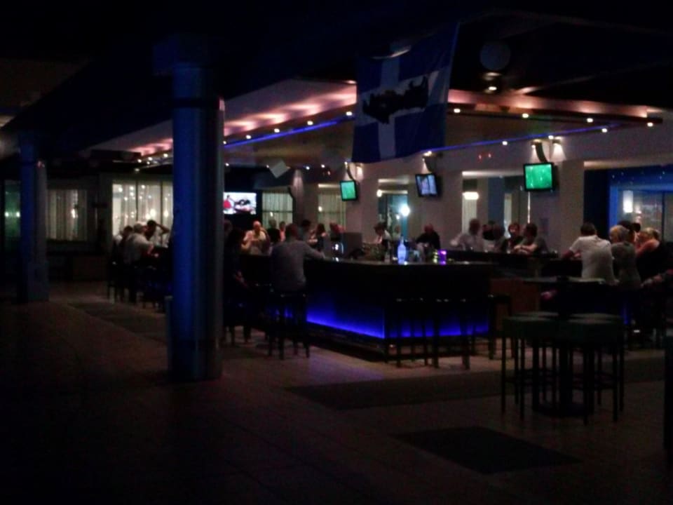 Bar abends Royal & Imperial Belvedere Resort
