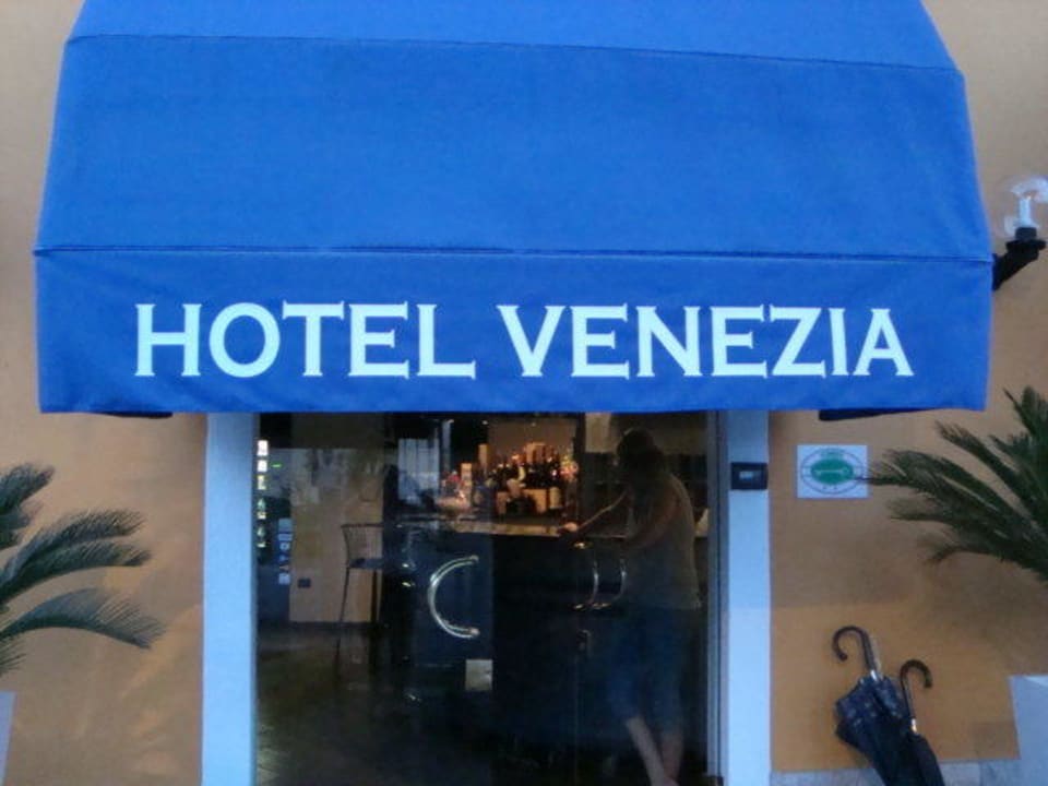 Der Eingang Hotel Bardolino