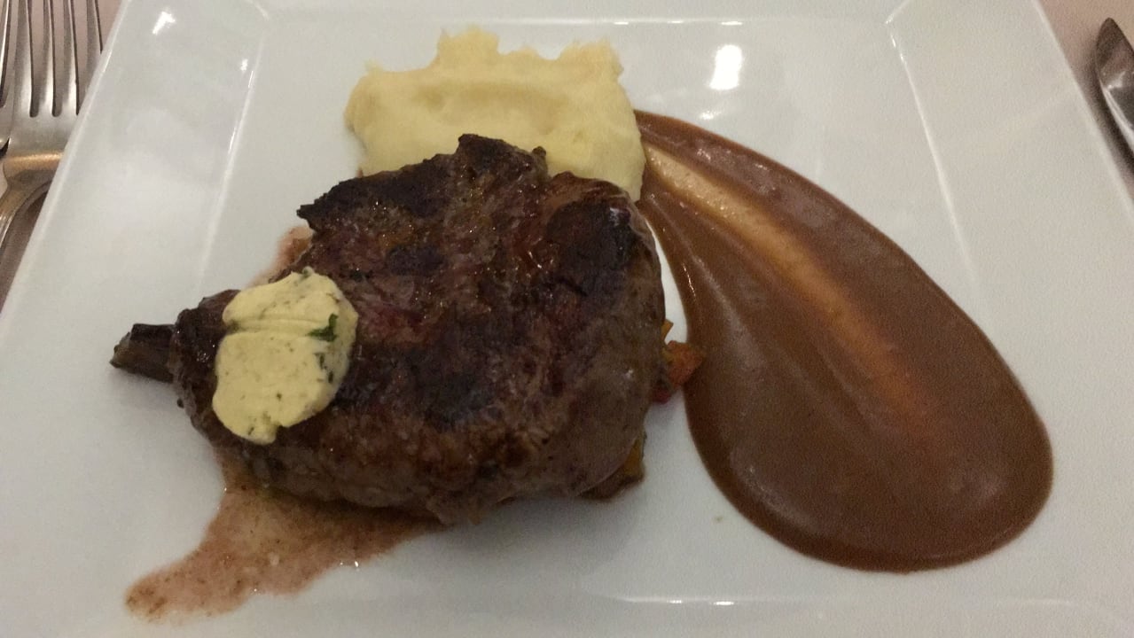 Gastro Serenity Alpha Beach