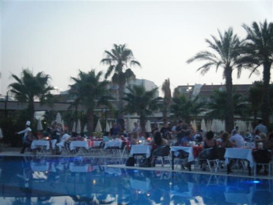 Galaabend Hane Family Resort