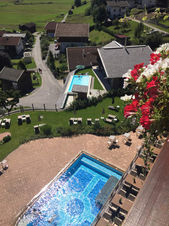 Gartenanlage Hotel Post Lermoos