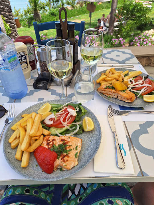 Gastro Crystal Springs Beach Hotel