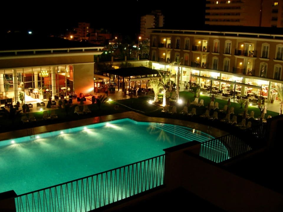 Abends von unserem Balkon Zimmer 348 Grupotel Playa de Palma Suites & Spa