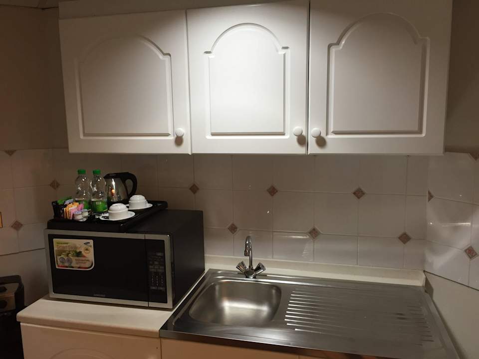 Küche RAMADA Qurum Beach  Hotel