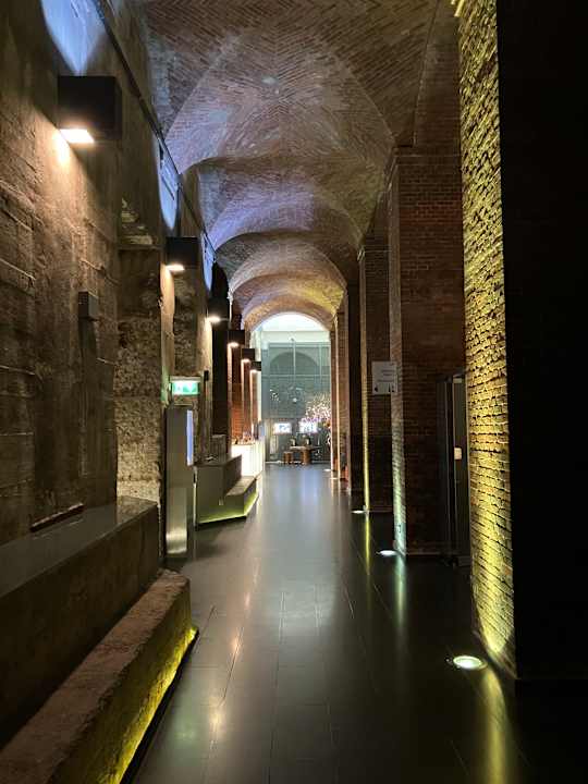 Lobby Mövenpick Hotel Hamburg