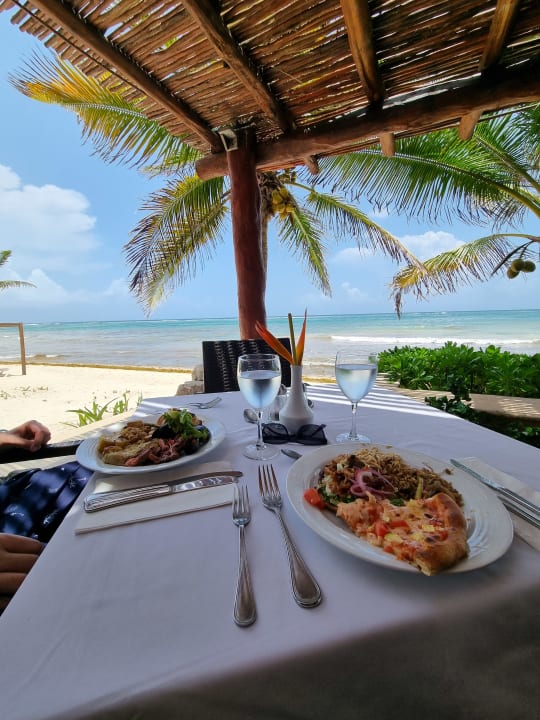 Gastro Akumal Bay Beach & Wellness Resort