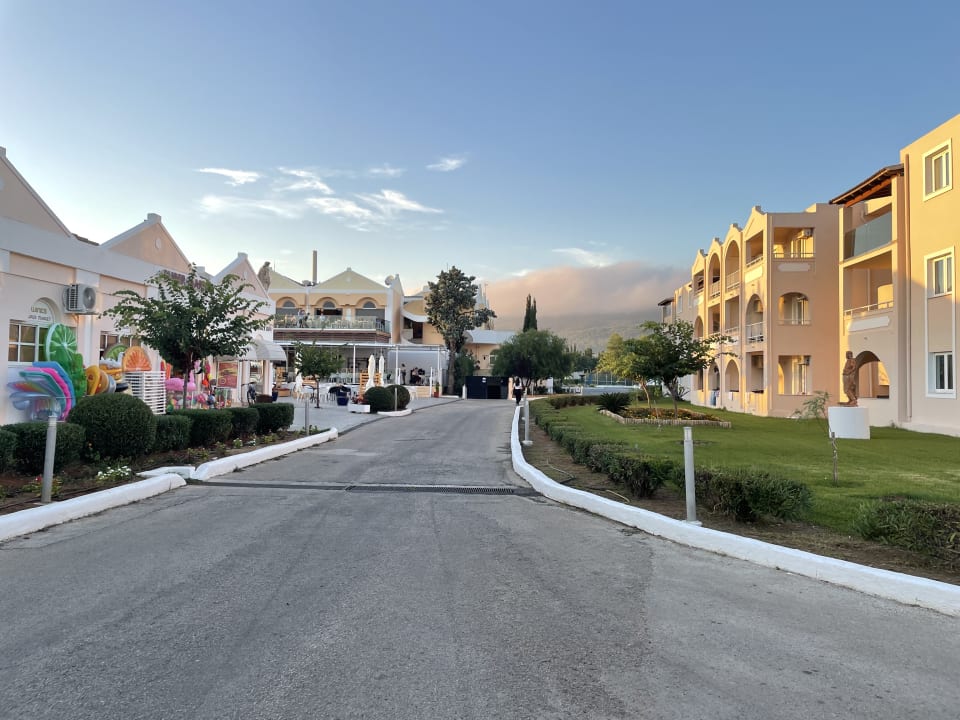 Außenansicht Sandy Beach Resort