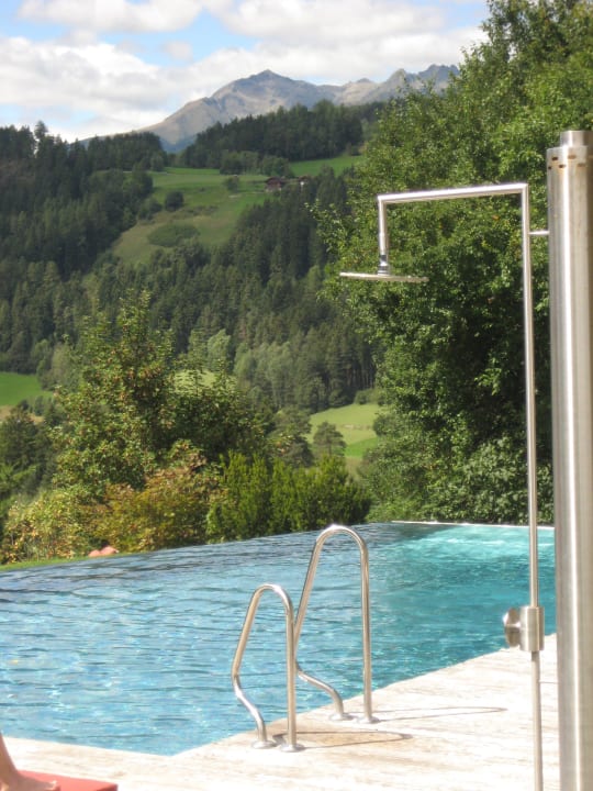 Not cool that pool Hotel Schloss Sonnenburg