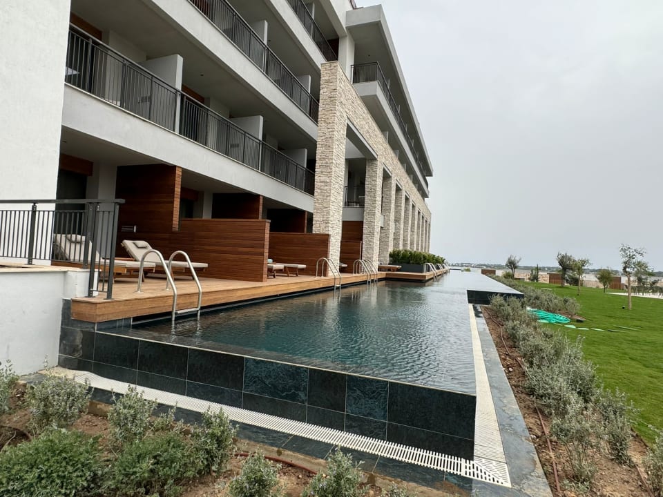 Zimmer Anda Barut Collection