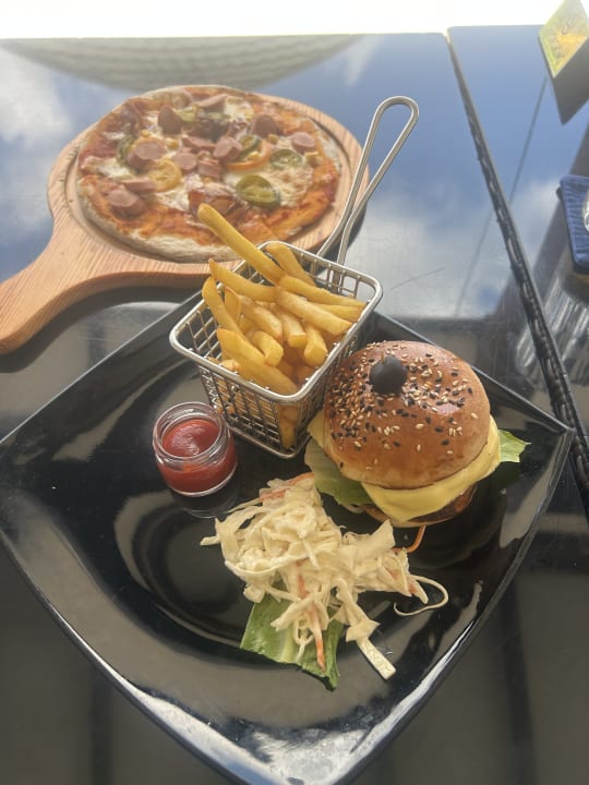 Gastro Adaaran Select Meedhupparu Island Resort - Premium All Inclusive