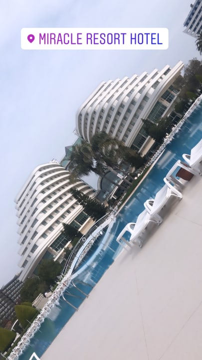 Außenansicht Hotel Miracle Resort