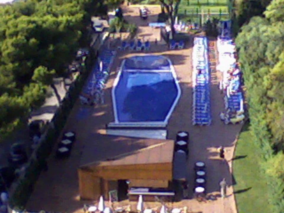 Der Pool von meinem Balkon Hotel Timor