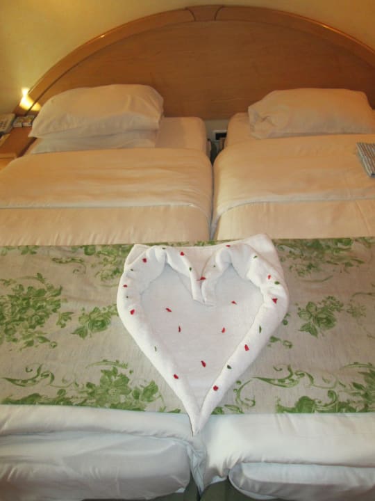 Jeden Tag anders Ghazala Gardens