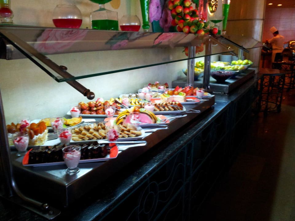 Buffet SUNRISE Holidays Resort (Adults Only)
