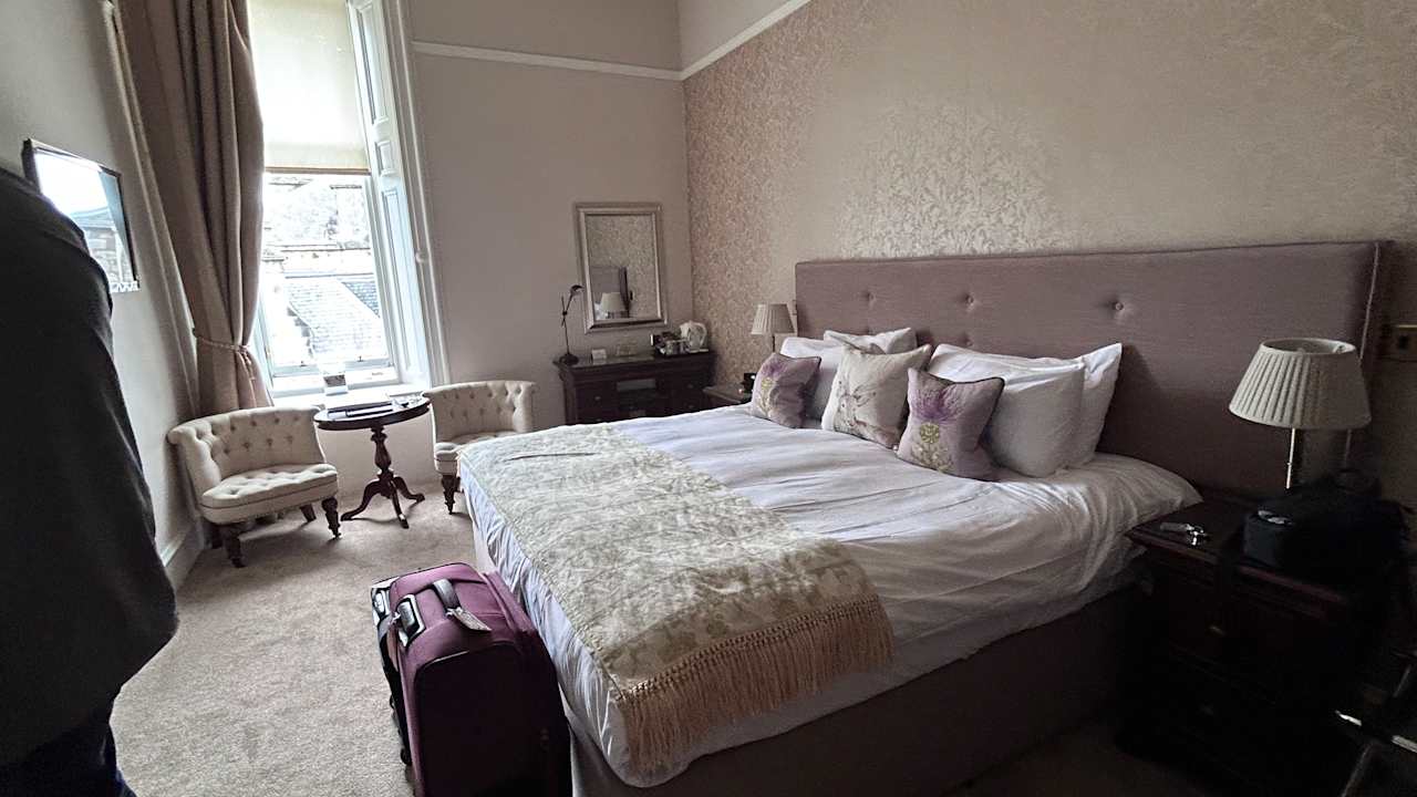 Zimmer Victoria Square Guest House