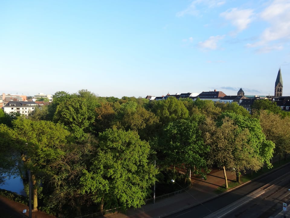 ...vom Weserstadion zum Dom.... Dorint Hotel Bremen