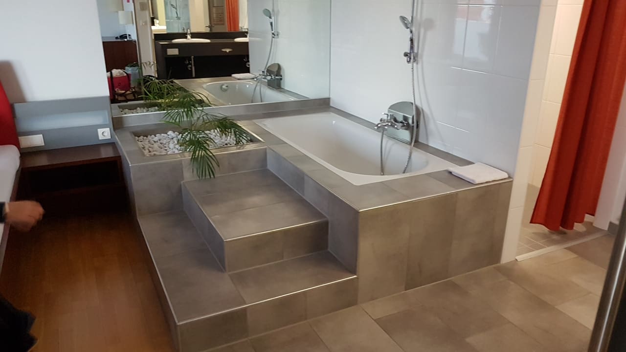 Zimmer All In Red Thermenhotel