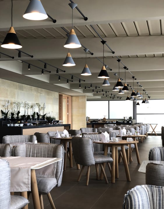 Gastro Ikones Seafront Luxury Suites