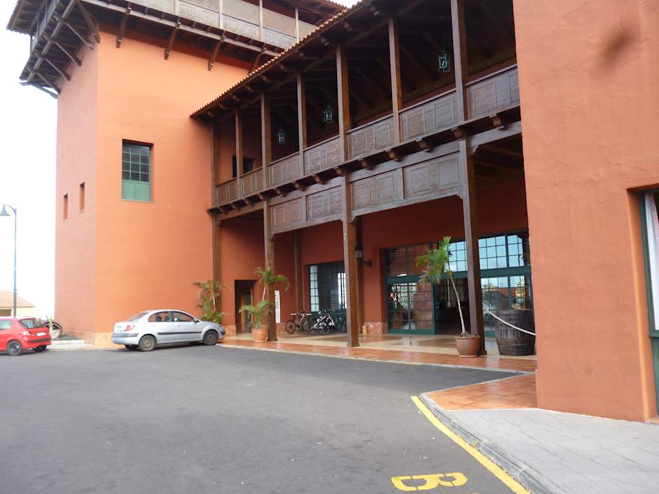 Der Eingang zum Hotel La Palma Princess