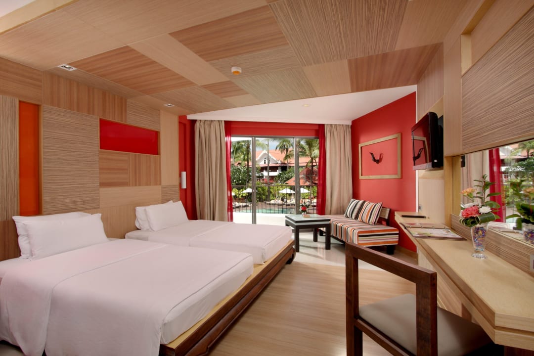 Superior room - Sunrise Wing Patong Beach Hotel
