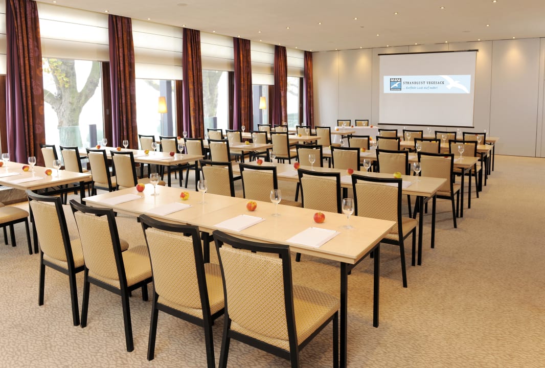 Die Veranda, mit Weserblick, als Tagungsraum Hotel Strandlust Vegesack