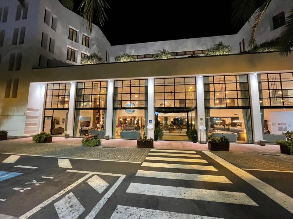 Lobby Hotel Fariones