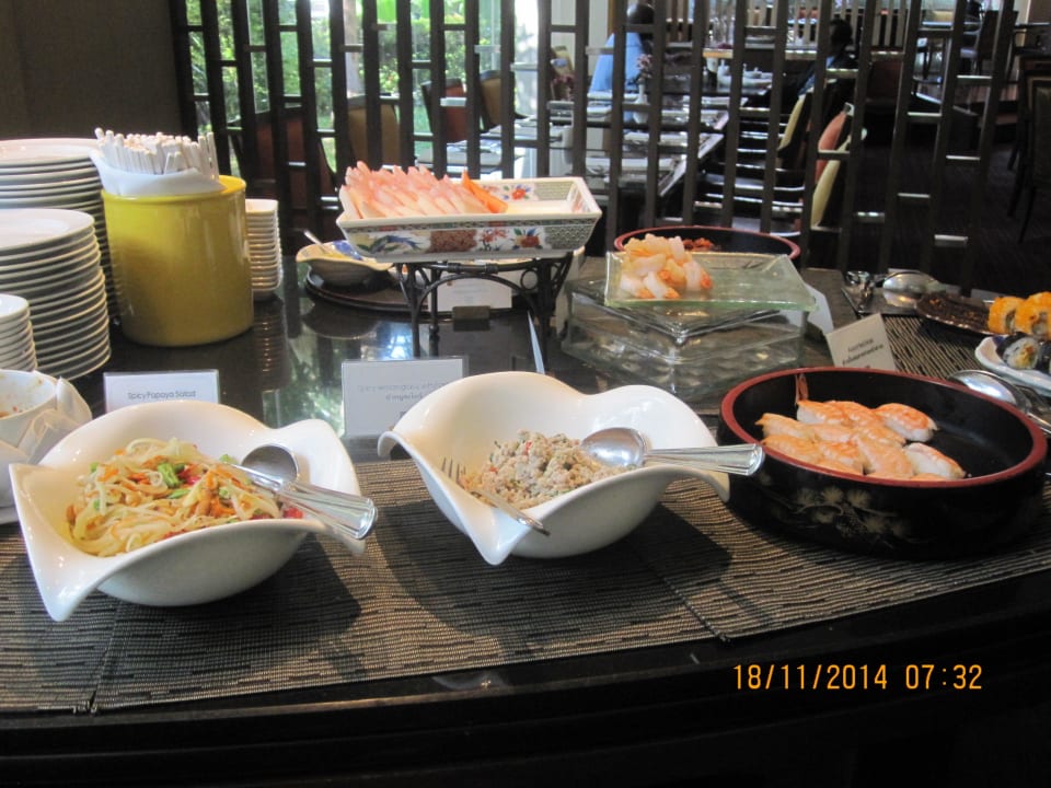 Büffet - Salate Hotel Century Park